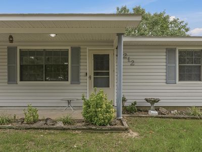 2212 Crescendo Dr