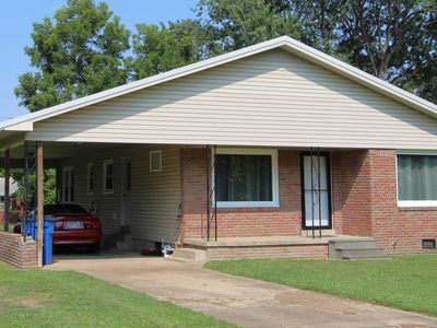 401 Fairlane Dr