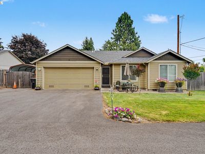 1555 Crimson Cap Ln NE