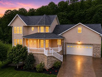 1313 Jamestown Dr