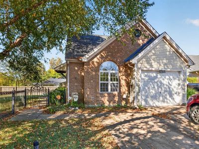 2584 Arbor Ter