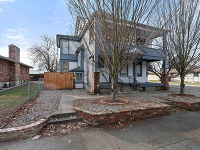 802 E Baldwin Ave