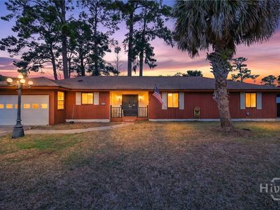 206 E Point Drive