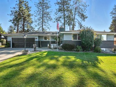 7130 N Drumheller St