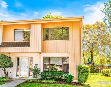 3400 Wimbledon Dr APT 5