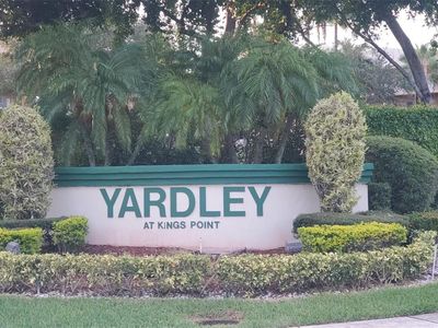 7775 Yardley Dr APT 211