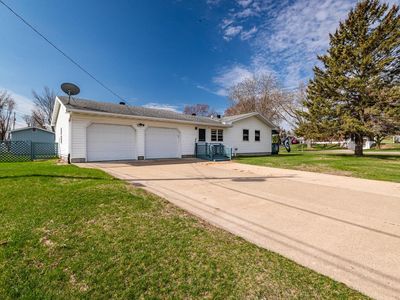 2526 1st AVENUE WEST West