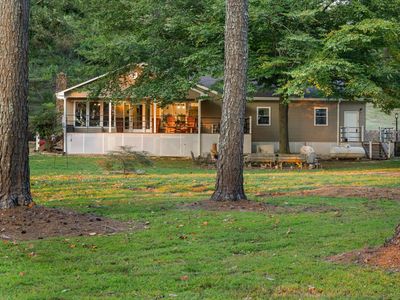 345 Lake Bend Shores Dr