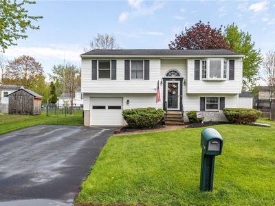 Property at 5386 Tourmaline Dr, Clay, NY