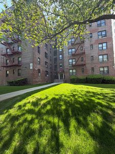 1180 Ocean Pkwy APT 2E