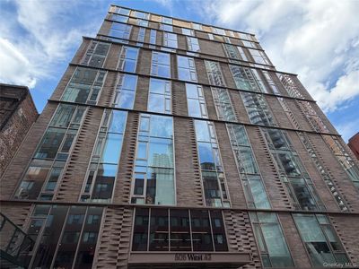 505 W 43rd Street #6L