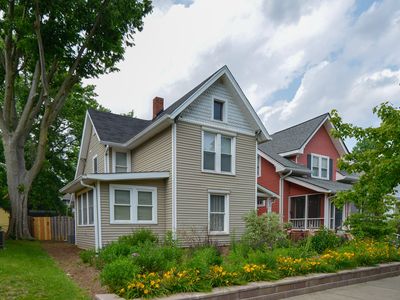 5524 E Michigan St