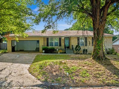 1211 N 29th Ave