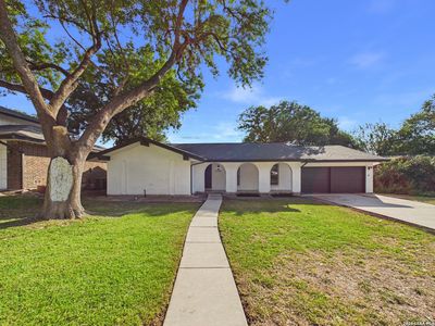 6426 HANDSOME LAKE DR