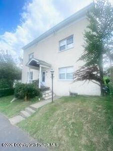 1401 S Webster Ave