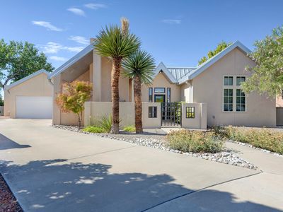 2204 Via Granada Pl NW