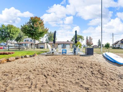 592 Rolling Meadows Dr