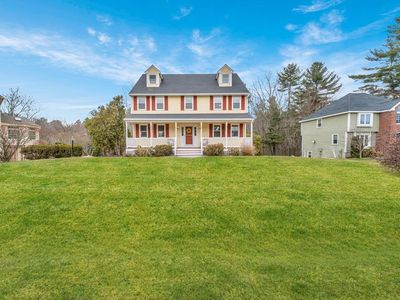 10 Stonehedge Dr
