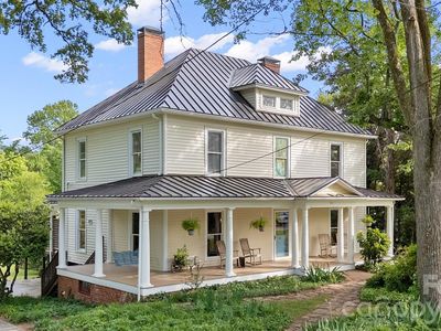 602 N Main St