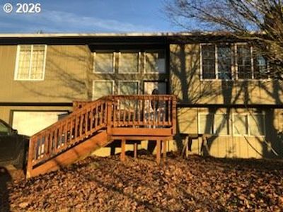 1805 NE 149th Ave