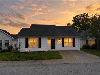 1025 Keeneland Ct