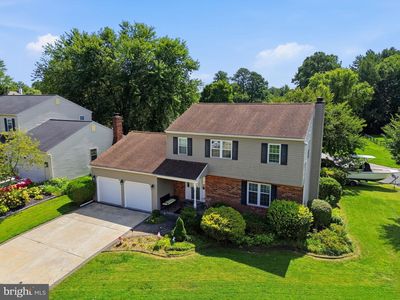 18 Jonathan Dr