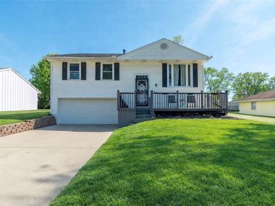 558 Bowser Dr