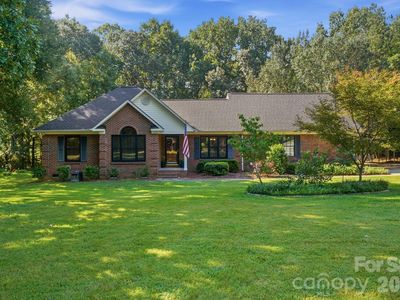 416 Ambrose Ln