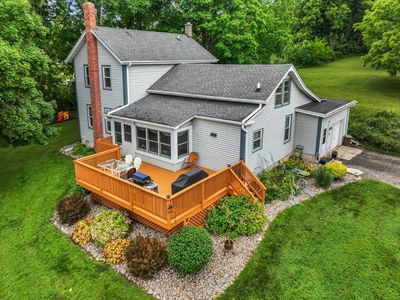 S89W26390 Edgewood AVENUE