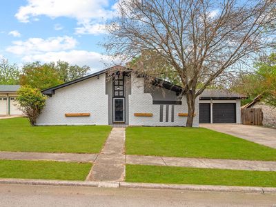 5914 Forest Mill