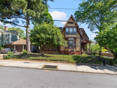 118 Williams St