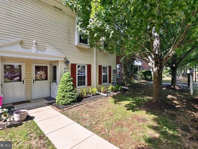 914 Stockton Ct APT A
