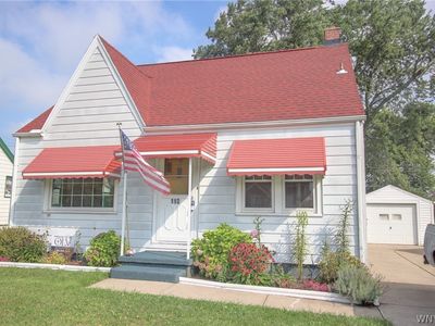 110 Leonard St