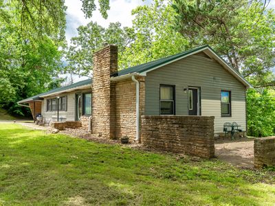 705 Preacher Roe Boulevard