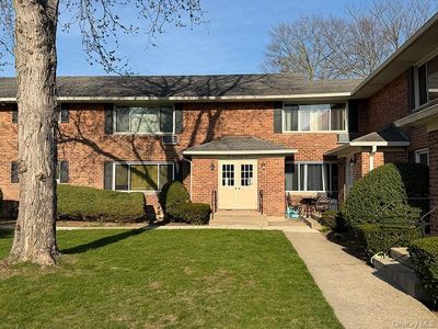 Property at 275 Edmunton #I-8, North Babylon, NY