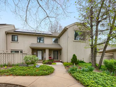 561 Old Barn Rd