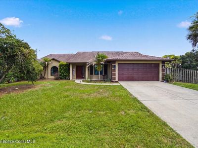 1201 Gem Ct NW
