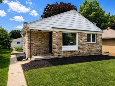 4533 N 73rd STREET