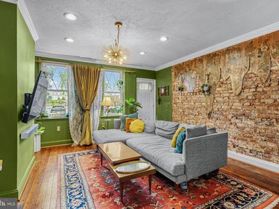 2567 Trenton Ave