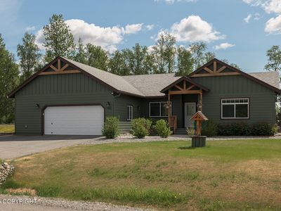 7902 E Sandstone Dr