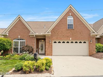 914 Altamont Way