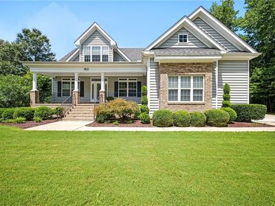 1821 Mayberry Dr
