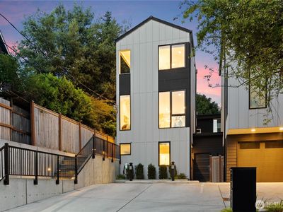 4218 Latona Avenue NE #2