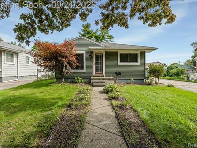 40 Dorothea St