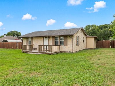 1305 S Robinson Dr