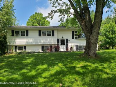 57 Lakeview Drive