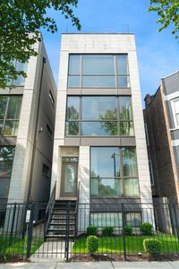 2534 N Linden Pl #1