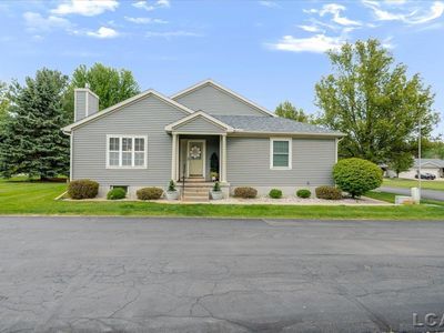 2498 Chesapeake Dr