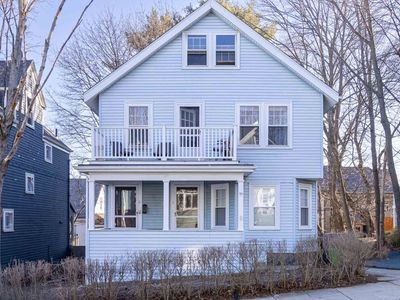 35 Ashfield St