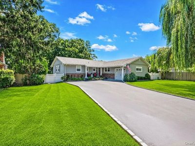 15 Locksley Lane